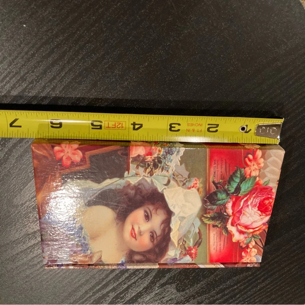 NWT Vintage magnetic closure Victorian/floral “Notes Agenda, Addresses” Book